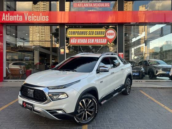FIAT TORO 2.0 16V TURBO DIESEL RANCH 4WD AT9 FIAT TORO 2.0 16V TURBO DIESEL RANCH 4WD AT9